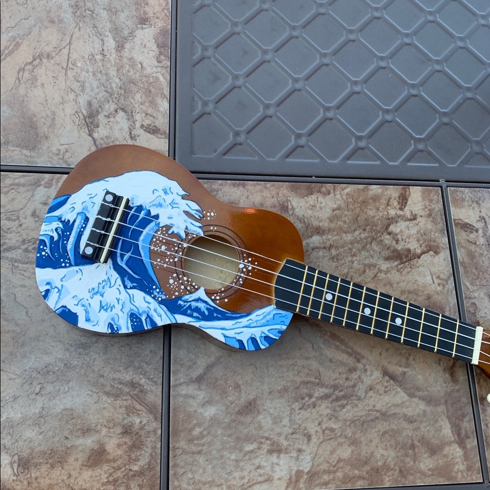 HAND PAINTED WAVE UKULELE (playable too)